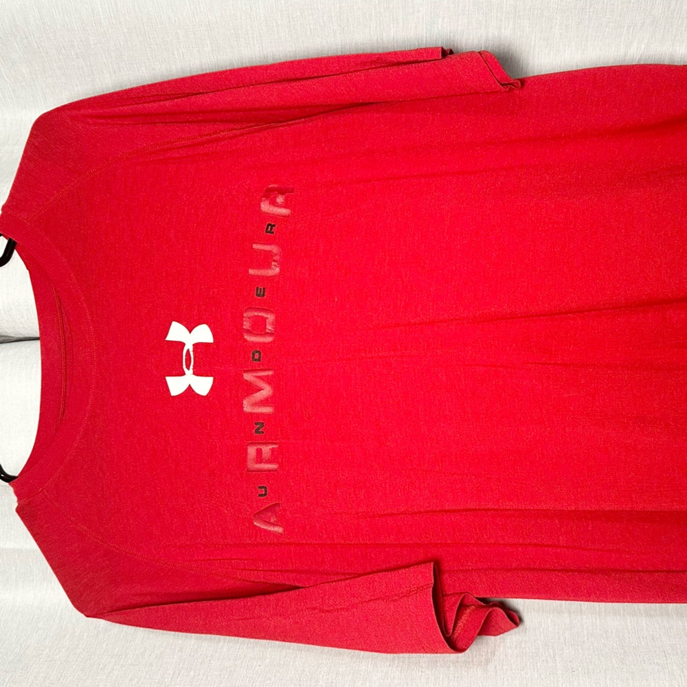 Men’s Under Armor T-shirt
